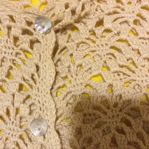 Beautiful knitted lace cartigan by Draper’s and Damon’s - Picture 7 of 13